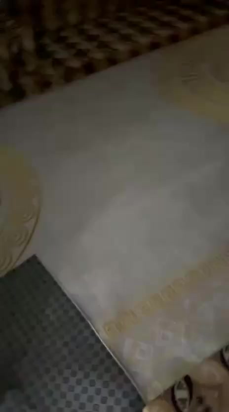 من رخصت الادمن سلام عليكم ايراني رقم وسنويه قبل شهرين طالع من الوكيل صلوات خير من الله بعد وكيل صارله شهرين من طلعت السعر ب ملوينين و 250 العنوان البصره شط العرب رقمي *********** بس وتساب
