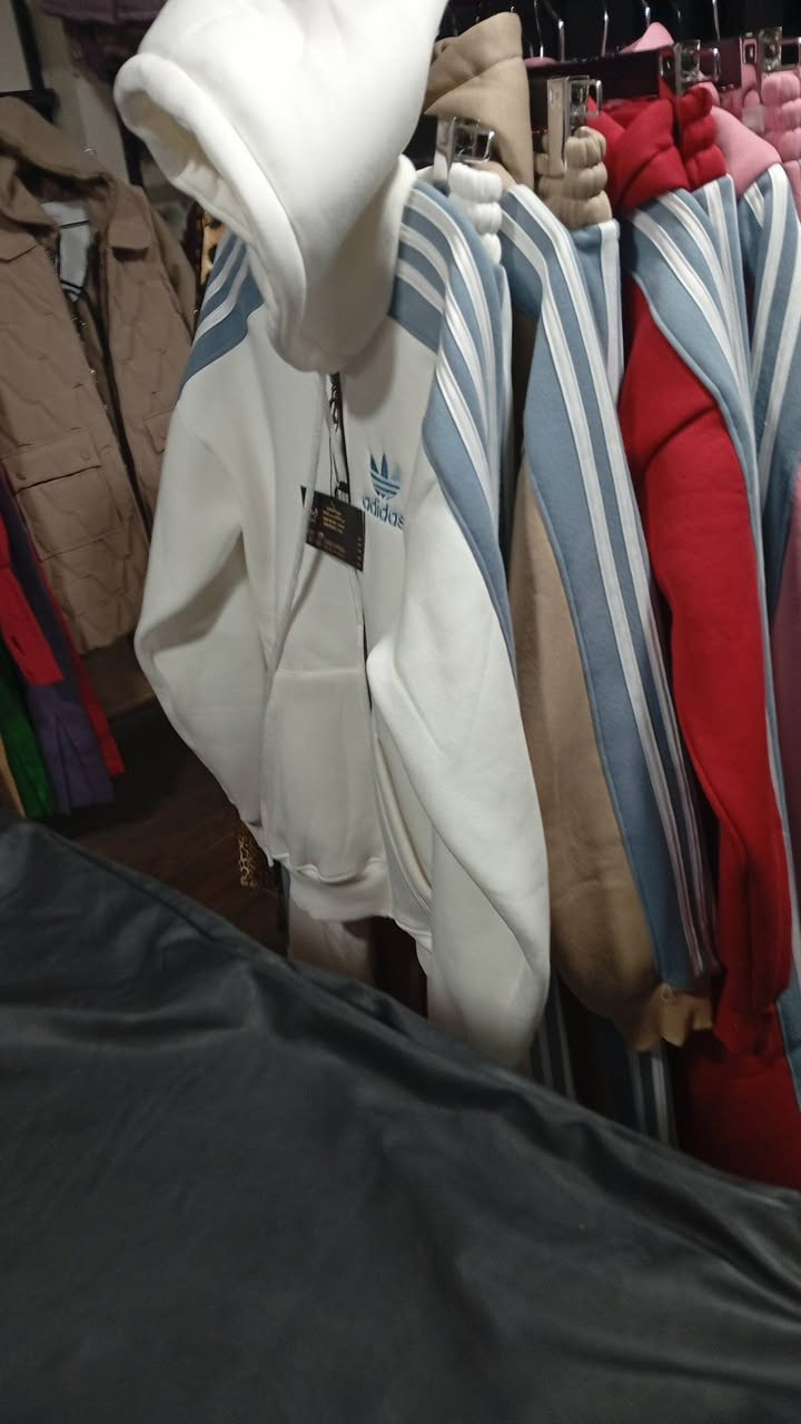 ترقبوا عروض وتنزيلات خارقة 
عالبجامات والبلوز
والجواكيت بكرااااا بالفرعين 
باسعار بتجنننن وبتناسب الكل 
بكرا رح افتح البضاعة معكون ببث مباشر 
يلااا شاركو البوست رح ربح 3 صبايا


**إذا كنت صاحب هذا الإعلان وتريد حذفه لأي سبب، رجاءا أرسل رسالة إلى الدعم الفني**