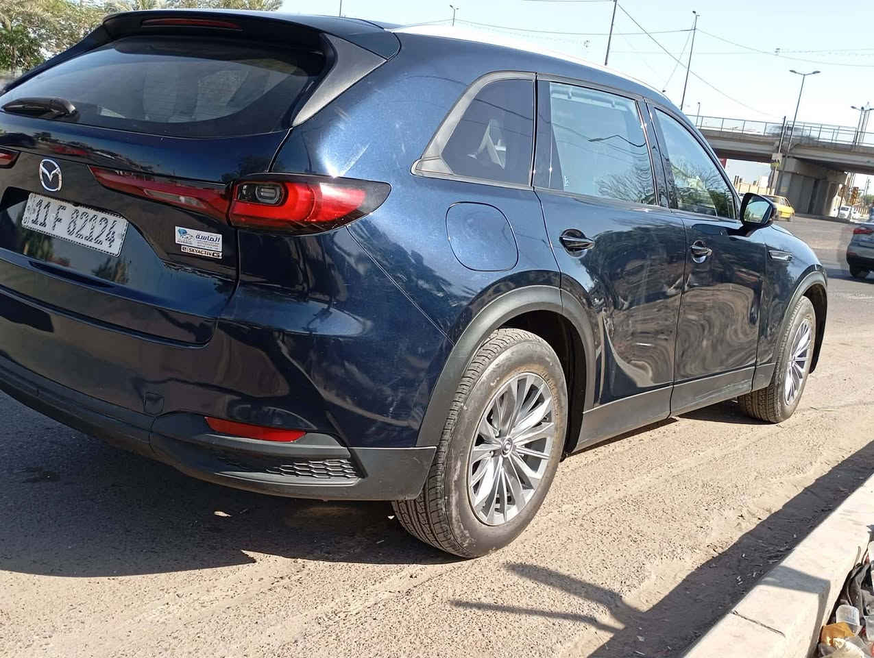 #السلام_عليكم
مازدا cx90 موديل ٢٠٢٤ هايبرد بلكن 
رقم بغداد باسمي السيارة .
فول مواصفات يعني رادرات فتحة تدفئة تبريد بالكشن تبريد ثلاث قطع ..... الخ .
 ماشية ٩ الاف 
صور الحادث بالمنشور 
البنيد والجنطة مبدل بلادي وصبغ جاملغ خلفي
المكان الدورة شارع ابو الطيارة 
 السعر 255$
***********
