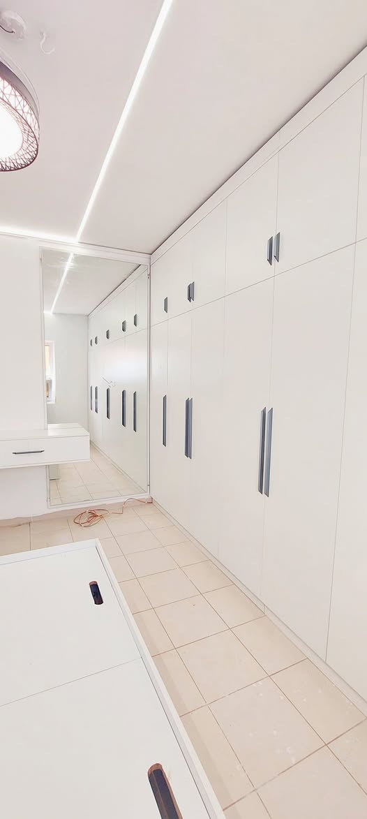 #غرفه_نوم لشقه ١٢٠ غربي 
تصميم وتنفيذ كادر #ضوء_القمر_للمطبخ_التركي  
خشب mdf تركي 
للإستفسار الاتصال على الرقم ***********
او زياره معرضنا 
بسمايا الشارع العام مجمع طاحونة الرايه مقابل بيت بيوتي
