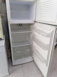 ثلاجه ١٨ قدم • نظيفه • اربيل هفلان