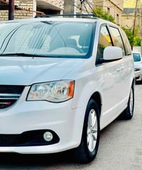 دوج كرفان موديل ٢٠١٩ // SXT يعني فول ١/١ السيارة بدون حادث داخلة بيهة ...