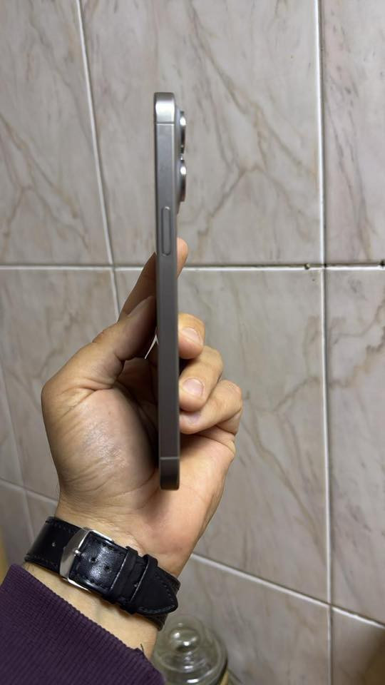 أيفون 15 برو ماكس 
 ذاكرة 256
‏بطارية 92
‏دبل سيم 
‏ سعر 1.100  بينو مجال بسيط 
الاستفسار على هذا الرقم 

‏ ‭0781 098 5377‬ ￼

￼￼￼
￼
