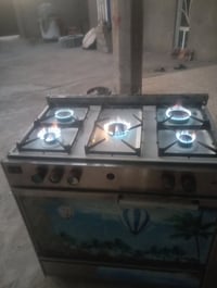طباخ • نضيف • عيب بسيط
