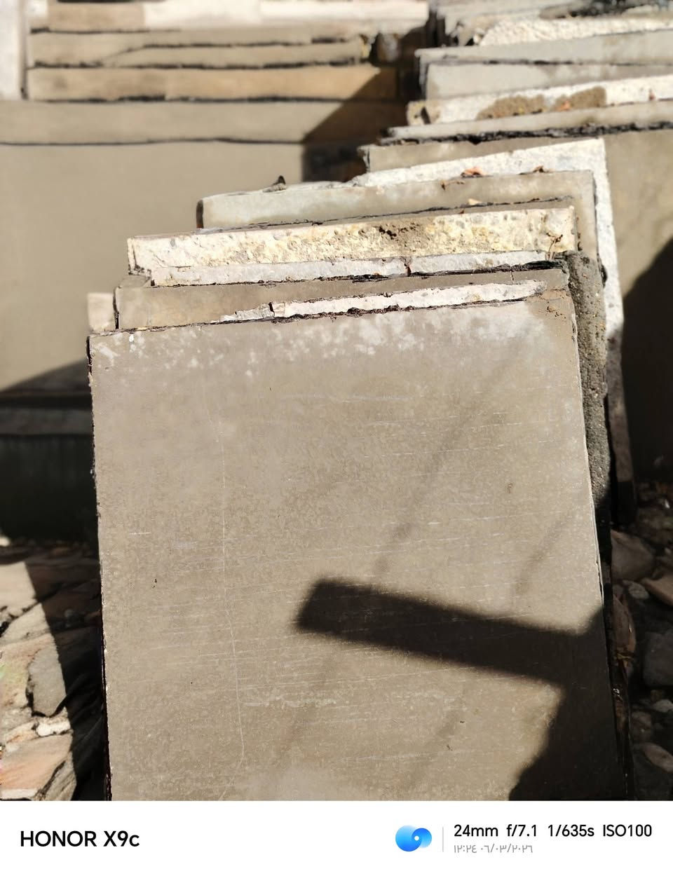 سلام عليكم شتايكر تطبيك صطح
مستخدم العدد 140 
سعر: 100
للتصال.. ***********
