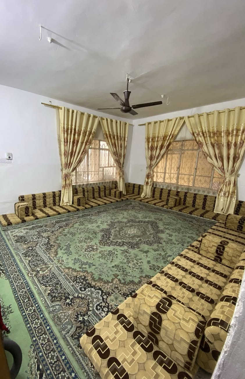 للبيع تواصل معي خاص أو واتساب ***********
