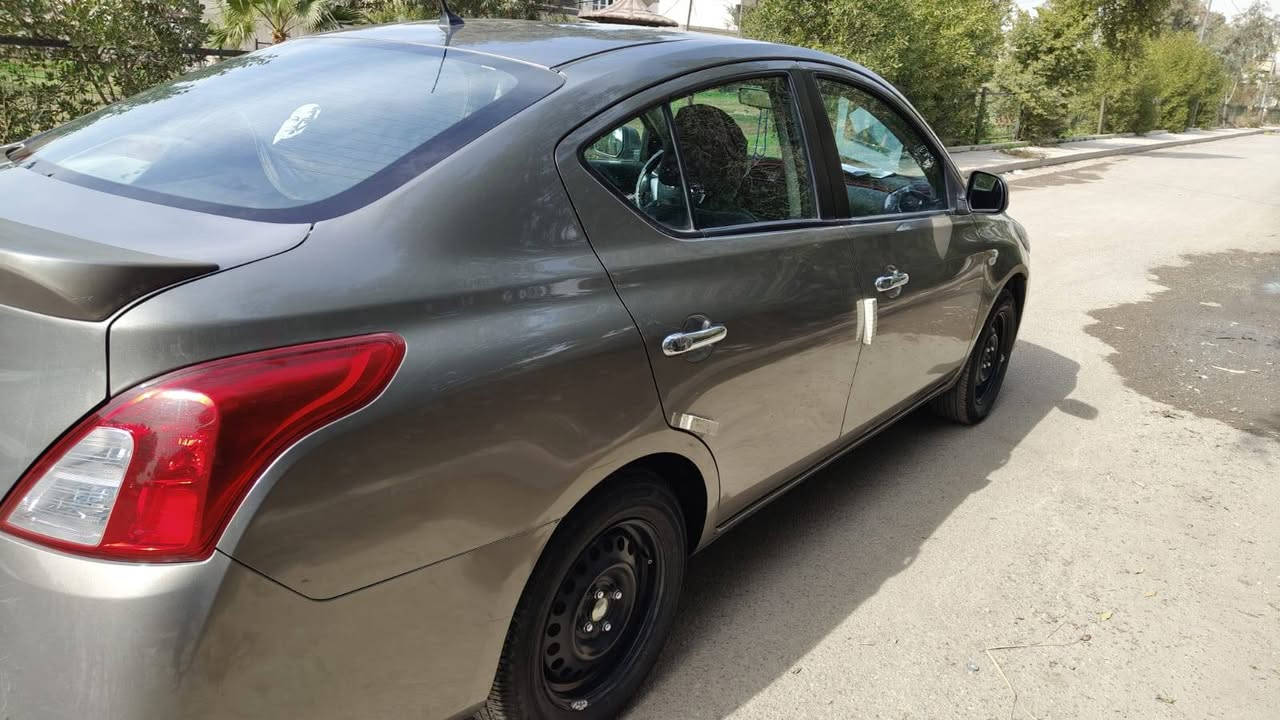 نيسان سني هندي (٢٠٢٣) رقم بغداد الجديد باسمي تحويل ثاني يوم هزة جديدة سنوية جديدة مكفولة من التبديل
ماشية ١١٩ الف 

كاميرا و شاشة ومري كهربائية تبريد ثلج بمعنى الكلمة 
سيارة كير ومحرك خير من الله ... السونار موجود بالصور 

اتصل وبخدمتك ***********

كلكم ع راسي ..
