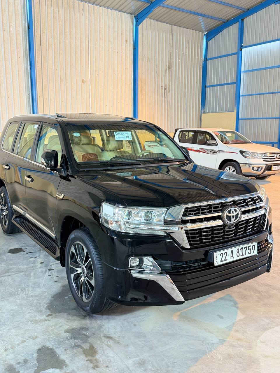 لاندكروز 2021 خليجي كفاله عامه ضربه صبغ تبديل بارد ماشيه 93 الف رقم اربيل الجديد هزه جديده سنويه جديده محرك 8 سلندر شرط الكفاله السياره ع وضع الشركه سبير ما نازل تخم تاير حداديه تبريد جاهزه السياره جديده بمعنى الكلمه فتحه كشنات جلد السياره حلوه كلش وبعد بيهه مواصفات هوايه  السعر 525  وبيهه مجال بسيط كلش بيع او مراوس حسب القناعه  ***********  عنوان السياره بصره قضاء المدينه
