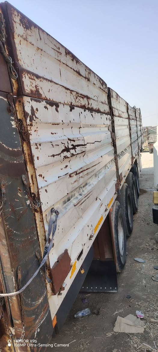 عربانة للبيع للاستفسار الاتصال على الرقم
***********  ***********
