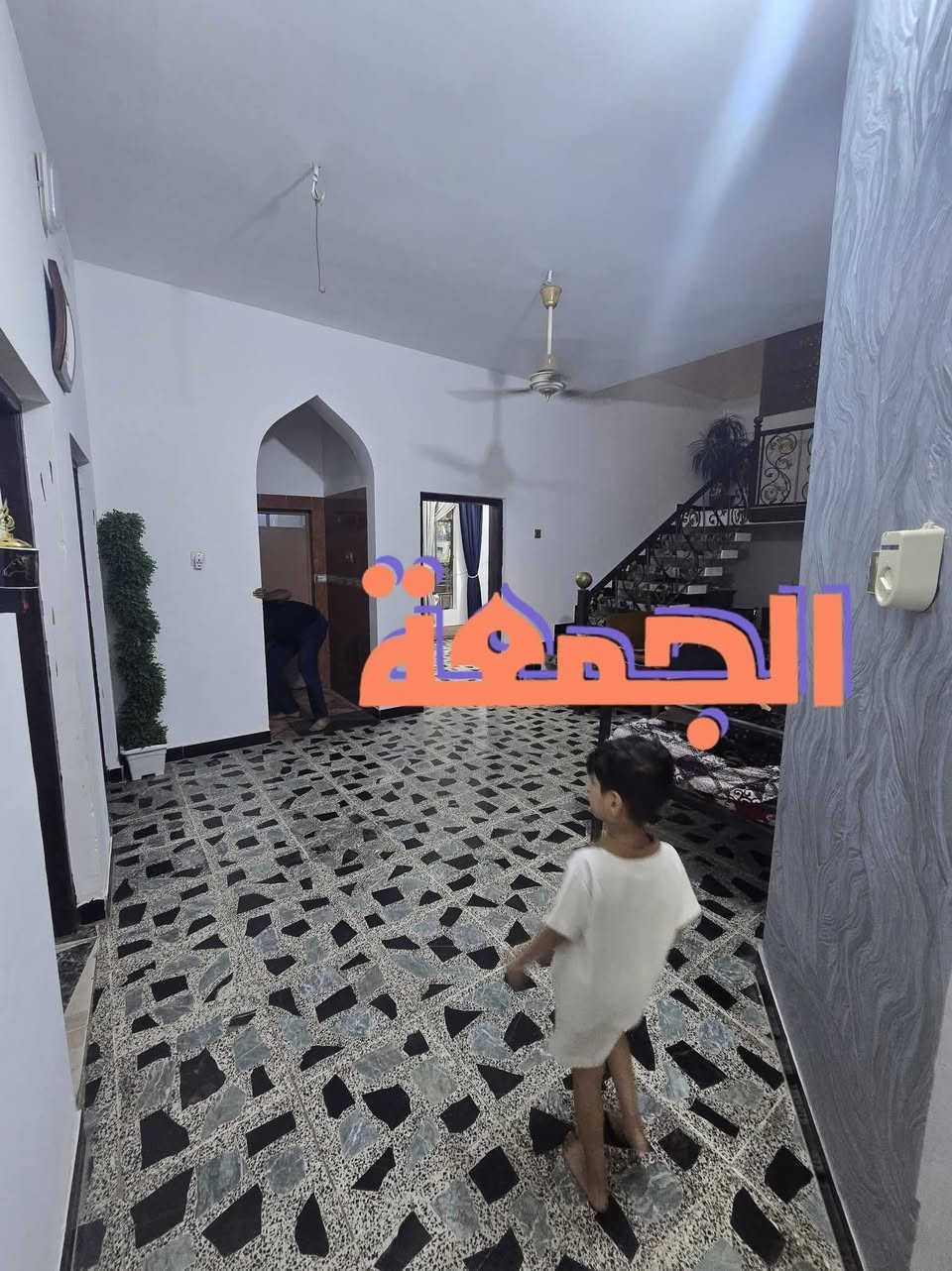 [[بسم الله الرحمن الرحيم]]
🏡     🏘      🏚 

#يوجد_بيت_ركن_طابقين_للبيع

#العنوان  الفلوجة 
#المنطقة تأميم الثانية // قرب نهر فليح

✅المساحة : 250م
⬆️ الوجة : 12.50م
🏞️النزال : 20م
 
غرف 4
استقبال 
صالة
مناور
مطبخ
صحيات 
الارضية سيراميك 
السطح شتايكر

  
                       #بناء 🧱 : طابوك 
      
     #شارع 🏞️⬆️⬆️ : 8م كامل الخدمات

  #السعر_محدد_من_قبل_البائع 
    
        
        ⚖️⚖️   نوع الملك : طابو صرف تحويل مباشر  🏙 

            #السعر💰💸:  163 مليون وبي مجال

__________________________________

للأستفسار⛔🖲️ : مراجعة 
🥇#مكتب_الرافدين_للعقار 🥇
العنوان شارع المنجزات تقاطع جامع التقوئ مجاور محطة المتميز المركزية لغسيل السيارات 🚗🚖
__________________________________

#ملاحظة//📋📑 اذا لديك عقار تريد تعرضة للبيع او تريد تشتري عقار قم بمراسلة الصفحة او اتصال على لارقام الموجودة+ واتساب
            
         #للأتصال_او_واتساب 📞  ***********
         #للأتصال_كورك.   📞.      ‏‪***********‬‏

#بيع_وشراء_الدور_السكنية_والزراعية_العقارات_في_مدينة_الفلوجة #مكتب_الرافدين_للعقار_بيع_وشراء_العقارات_بسعر_مناسب
#عقارات_الانبار_الفلوجة
