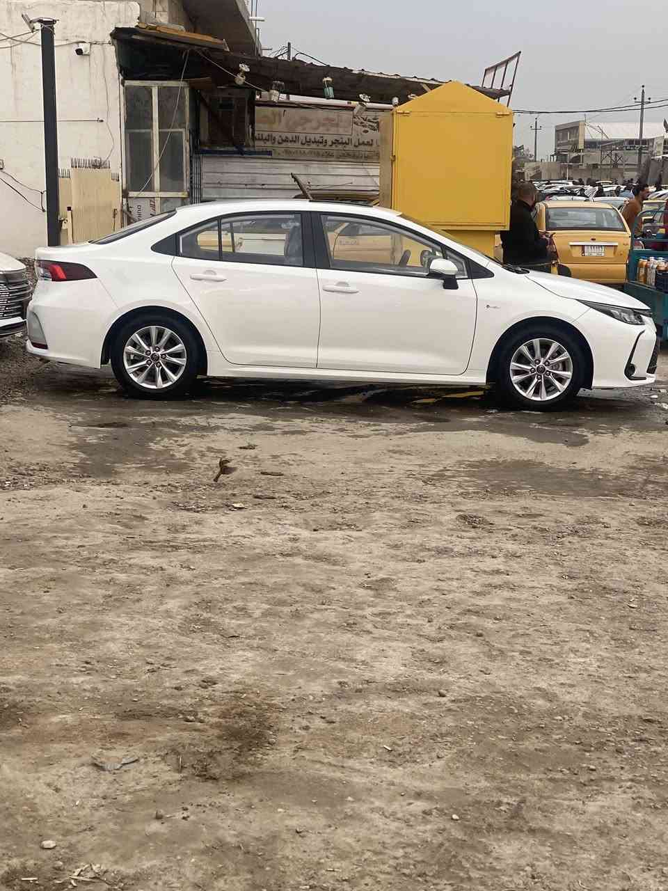 كورلا الشكل الخليجي 25 زيرو مرقم فول السعر 25500 عراقي *********** مراوس حسب القناعة مستعمل مكفول  موديل 25 موجود السعر 24مليون عراقي مكاني كربلاء المقدسة
