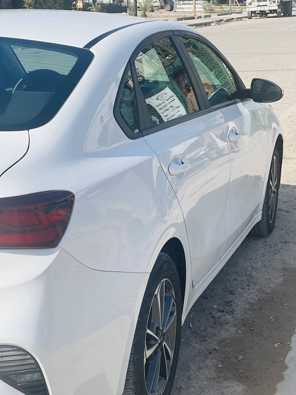 كيا فورتي 2024 للبيع
لون(ابيض صدفي)
دخول جديد- تحويل فوري
٥: المواصفات:
• مكينة 2000 سي سي
(Traction Control) مانع انزلاق •
• نظام ثبات إلكتروني (ESC)
مانع انغلاق الفرامل ABS •
• توازن الفرامل إلكتروني (EBD)
• كاميرا خلفية
• شاشة وسطية
• تحكم بالمقود
• مكيف ممتاز
٢* الضرر:
• بارد فقط
• بدون دواخل
• الايرباكات سليمة
صور الحادث مرفقة للوضوح
*
السعر: 168
بيه مجال بسيط للجادين
ما للاستفسار ***********
