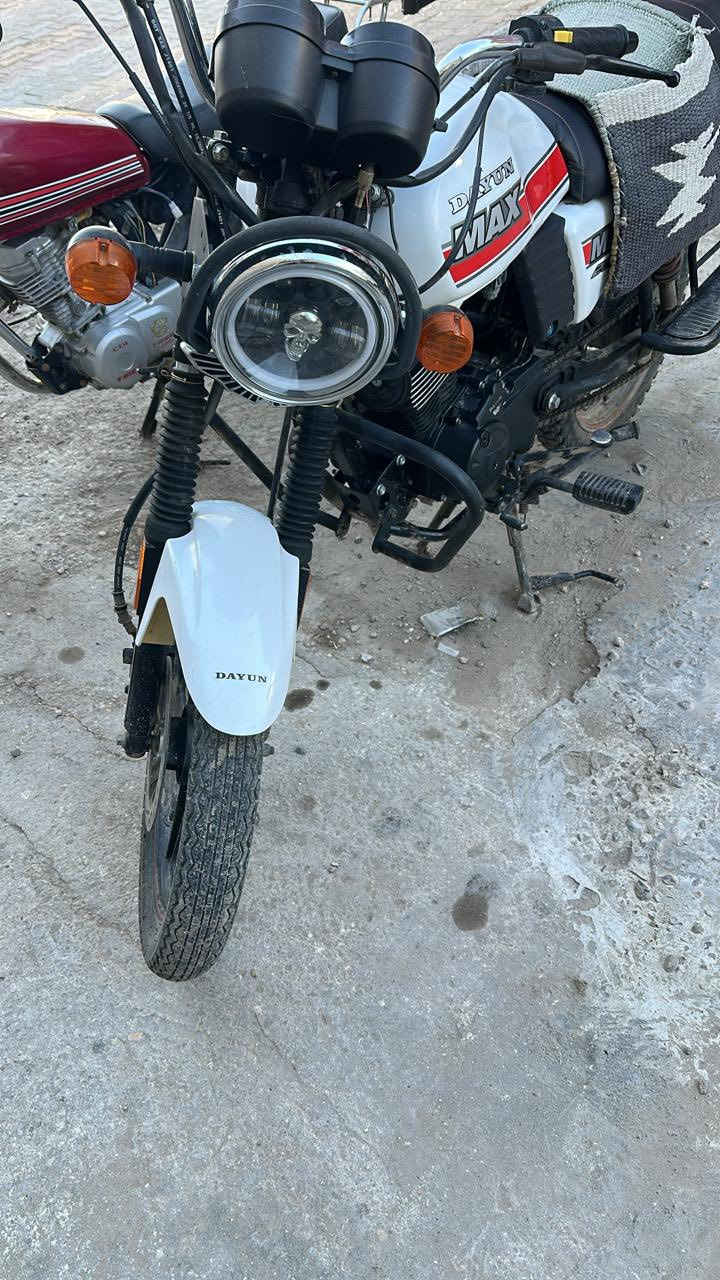 سلام عليكم دراجه دايون نفخ بيض  مديل 22 اروق اوصولي كل نقص مابيه دراجه اليريده بيه خير ويدلل مكاني بل جمعيه مل السعديه 
***********
