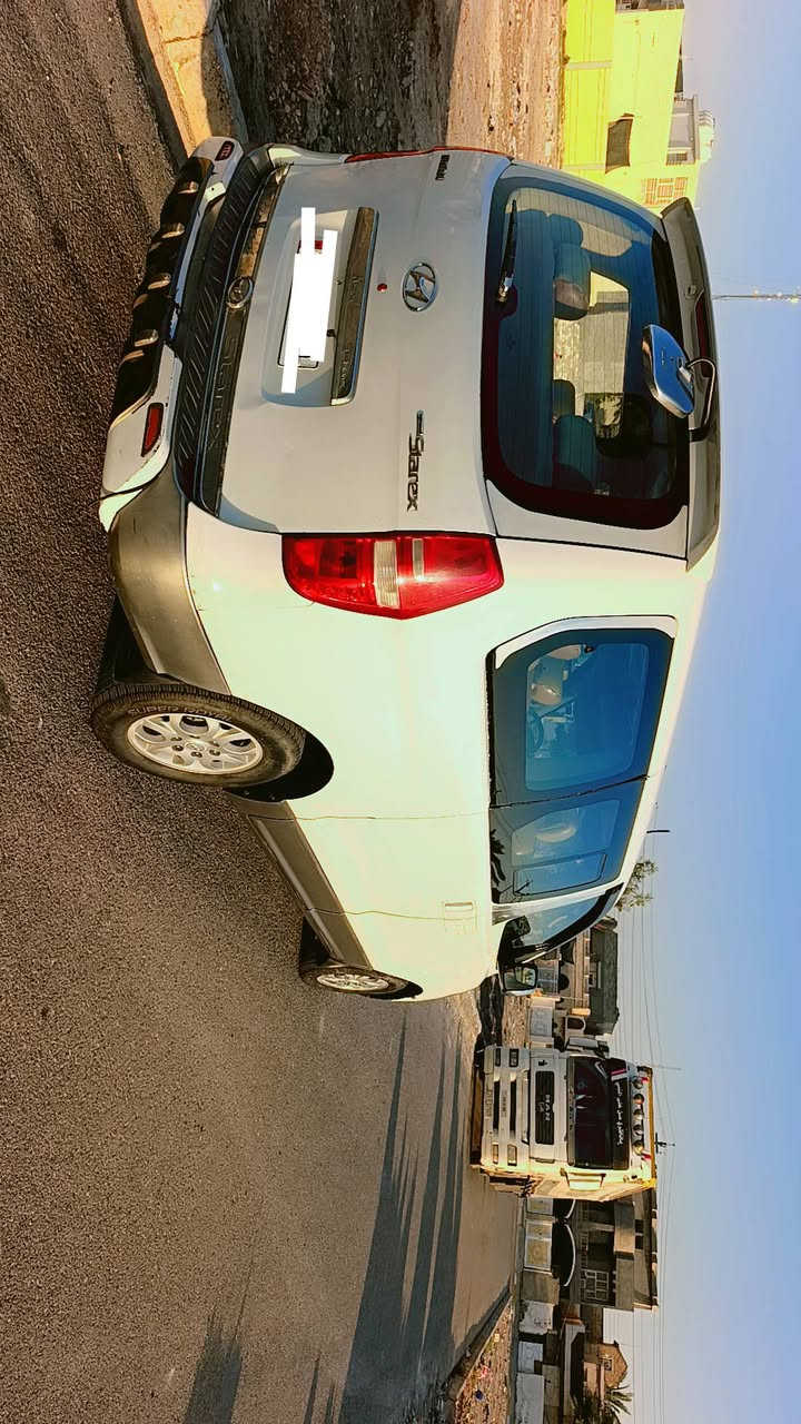 السلام عليكم استاركس للبيع 2011 او مراوس بسنتافي اوسوناتا 2015سياره مال بيت مامشتغله ع خط كير كلج جديد صار سبوع محرك خير من الله كشر فقط شبر بالجاملغ الامامي وشبر بالباب خلف سايق ***********
