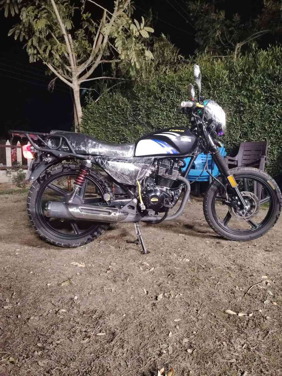 سلام عليكم دراجة نامة ابرو موديل 2025 رقم وسنوية تحويل ثاني يوم كاملة مكملة ناقصة بس جاملغ امامي دراجة نكرة سلف بعدة جديدة مكاني جزيرة السياحية  السعر 2500 تفاصيل اتصل ***********
