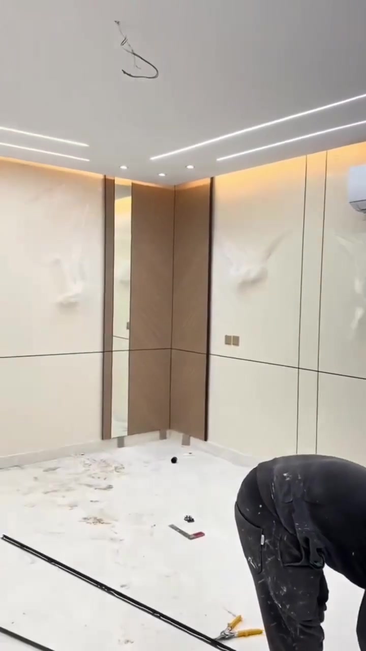 💎 تصميم وتنفيذ داخلي وخارجي بجودة عالية
💎 إشراف واحترافية بكل التفاصيل
💎 تنفيذ اعمال الشركات، المكاتب، المحلات، الفلل 💎والمجالس العربية والمغربية

أناقة منزلك تبدأ من هنا! 🏠✨ نقدم لكم أرقى خدمات الديكورات الحديثة: كادر سوري بغداد .🖼️ تركيب بديل الرخام والخشب.  تصاميم جبسية مبتكرة. ✍️ تصاميم السحبات ب انواعها للاستفسار 0787 138 3043
