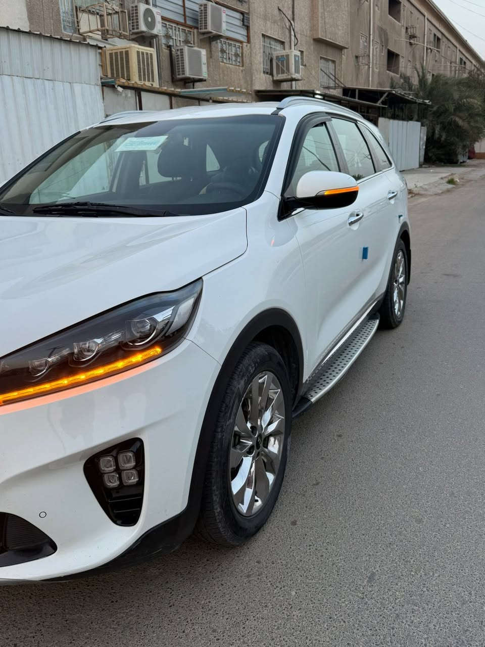 سورنتو ١٨ بيه بارد بال بنيد وكم رصعه خفيفات باقي كله مكفول ٢١٠ بيه مجال مكان بغداد  ***********
