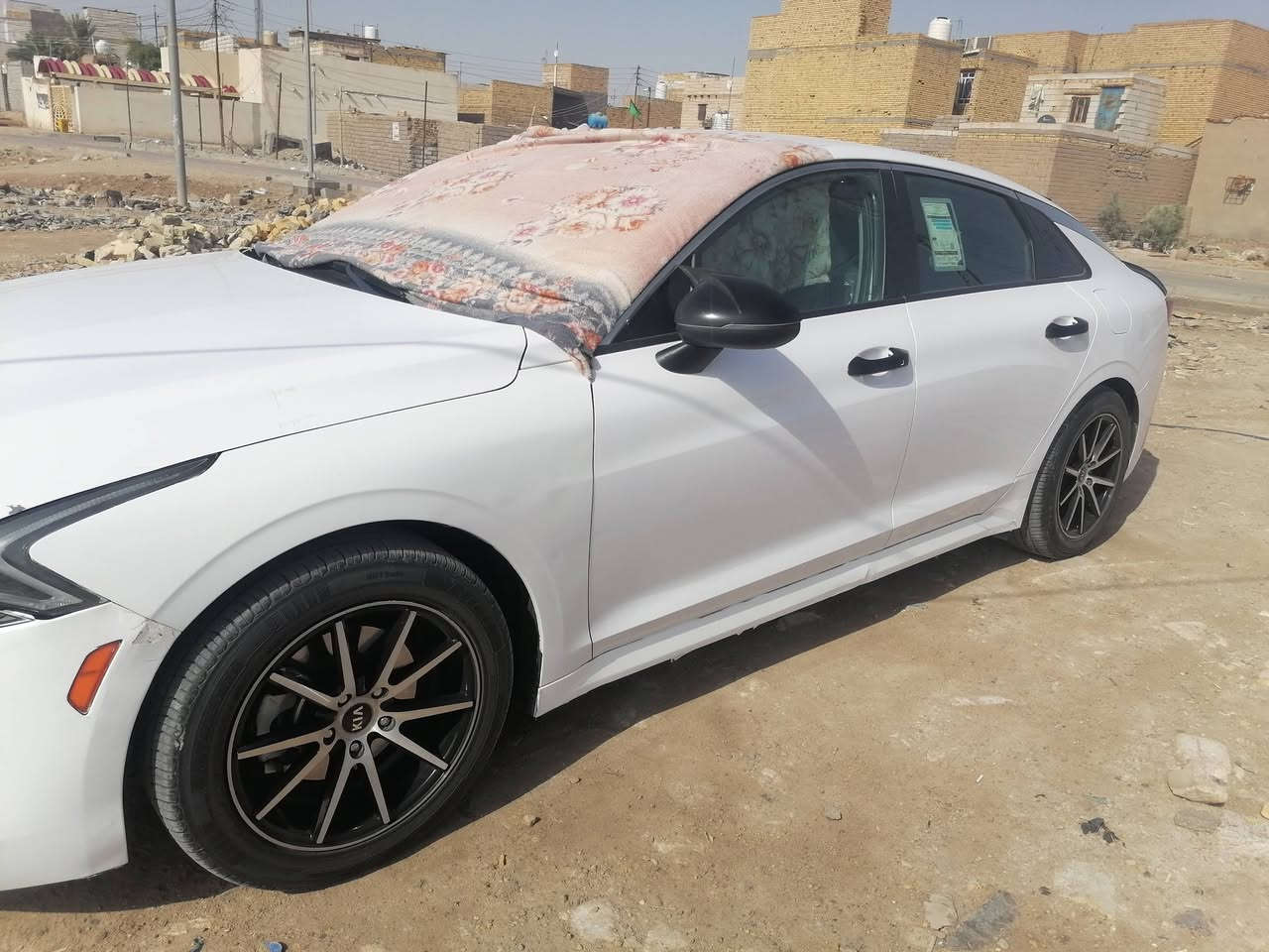 سلام عليكم  سياره كي فايف موديل 2022وارد امريكي محرك 1600توربو ماشيه 42الف سياره نضيف ماشالله كما موضح في السونار تشغيل عن بعد قياده ذاتيه وبيه اهواي مواصفات مكان السياره ذي قار مركز رقمه ذي قار معوقين   للتواصل والاستفسار ***********
