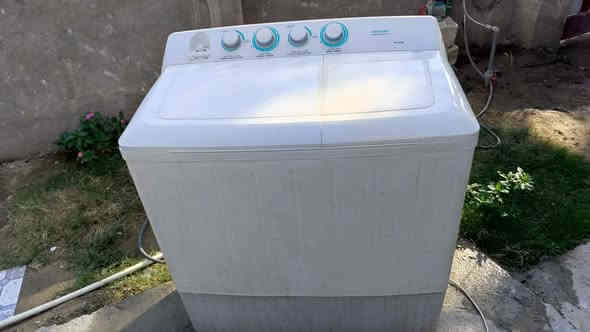 غساله ماركة هايسنز نظيفه جدا اخت الجديده السعر 65
العنوان ورديه خارج 
***********
