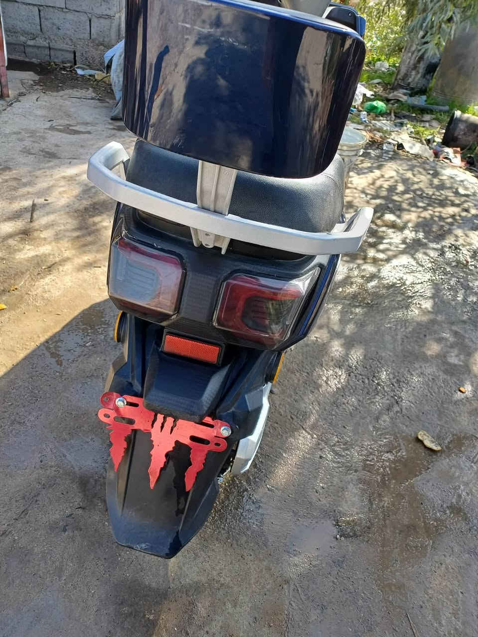 السلام عليكم.دراجة شحن بعقوبة ناحية العبارة.دراجة جديدة وكلها شغالة .بيها بيك خلفي..تايرات جدد....بس خلل واحد بيهة ربطة خطأ..وبيها بطاريات ثنين 2 وكفن.يرادلهن تبديل.فقط..
سعرها.475وبيها مجال.
ت.***********
