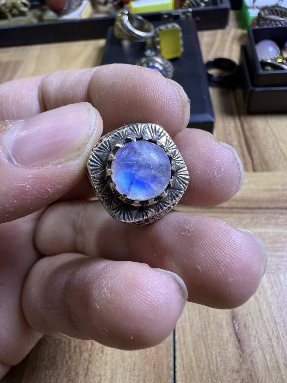 حجر القمر


**إذا كنت صاحب هذا الإعلان وتريد حذفه لأي سبب، رجاءا أرسل رسالة إلى الدعم الفني**