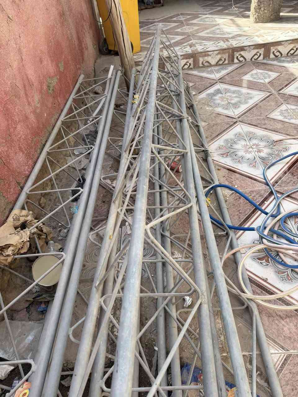 برج حديد35 خمس قطع 18 متر زائد 6 قطع 912ال5G شغالات كلهن للبيع سعر الكل 310 مكاني البصرة التنومة ماعدي توصيل اللي يريده يراسلني خاص او واتساب ***********
