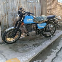 عندي دراجة Mz 82  الدراجه كصه 2 المحرك زين و نضيفة الدراجه بس بدون اور...