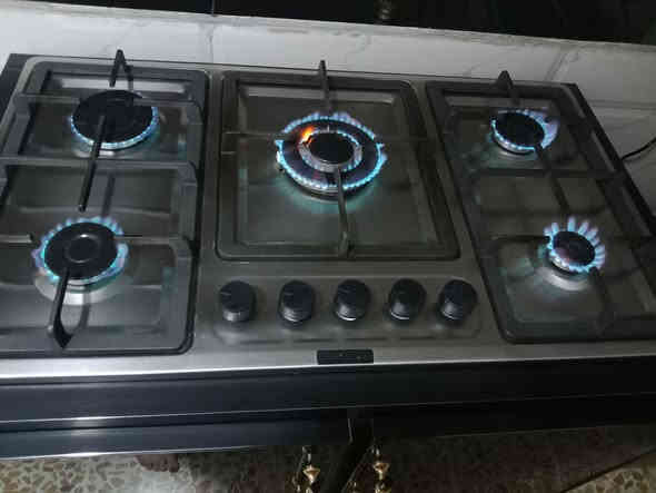 السلام عليكم / طباخ للبيع السعر 110 قفل
***********
