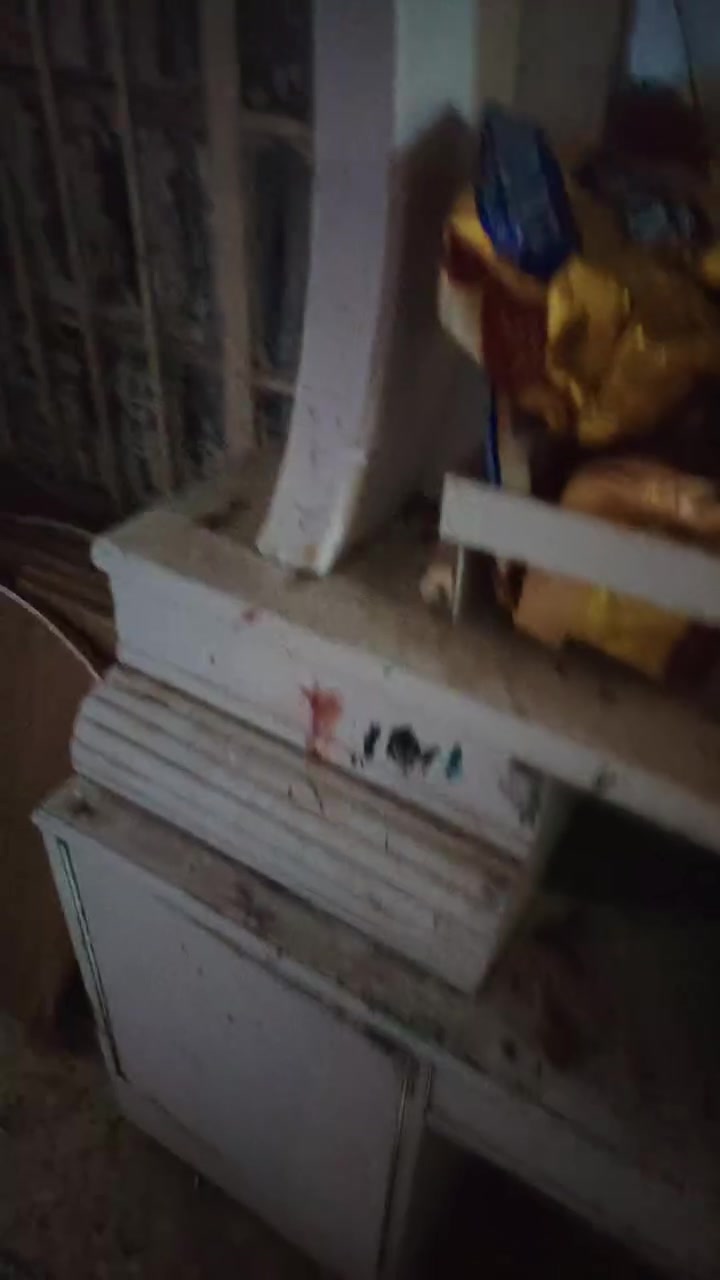 غرف للبيع ٦ بيبان كبار لون ابيض 
السعر ١٥٠ الف  وبيه مجال


**إذا كنت صاحب هذا الإعلان وتريد حذفه لأي سبب، رجاءا أرسل رسالة إلى الدعم الفني**