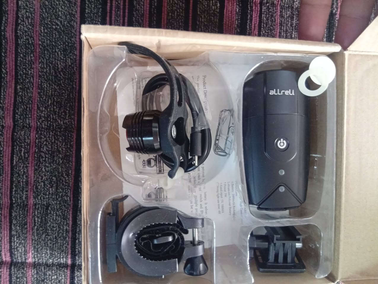 لايت بايسكلات بهذا الشكل انطي سعر وشايف الخير العدد 23 لايت


**إذا كنت صاحب هذا الإعلان وتريد حذفه لأي سبب، رجاءا أرسل رسالة إلى الدعم الفني**