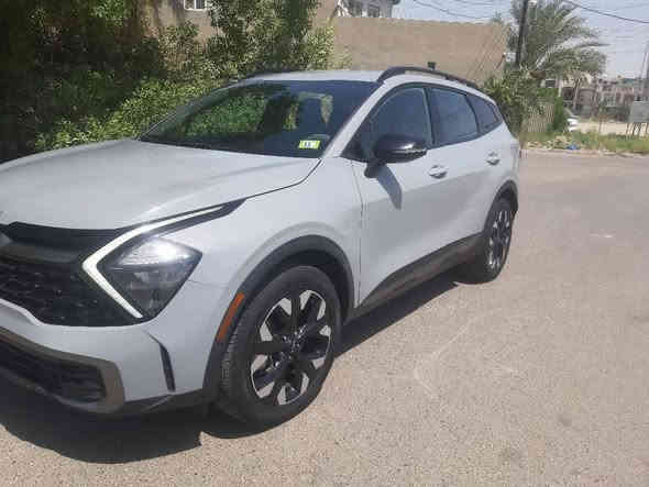 كيا سبورتج 2023
السيارة رقم  الجديد انكليزي بغداد مشروع وطني 
حادث من امريكا ضربة بسيطة جاملغ ايسر فقط وشويه بخشم البنيد فوق الايت موضح بالصوره وموجود بيه سونر  ايرباكا أستيرن السياره جاهزه وما بيه اي نقص سويتلها صيانه كامله 

تعمل وتسير من امريكا 
المحرك :٢٥٠٠ 
الگير : ٨ نمر

المواصفات :
بصمه تشغيل- صندوق- ابواب
شاشه كبيره على طول الدشبول
انظمه قياده نورمال- سبورت- سمارت - ثلجي
كشنات جلد لون اسود
كرسي السائق تحكم كهربائي
هند بريك بصمه
كامرا خلفيه
رادار امامي خلفي جانبي نقط عمياء
تحديد مسار ذكي
اشاره في المرايا الجانبيه
تشغيل عن بعد
تحكم ستيرن فول مواصفات 
اوتو هولد
اوتو ستوب
نظام ترحيب
تبريد قطعتين
مانع انزلاق
نزول منحدرات
نظام فحص ضغط الاطارات
نظام abs
تدفئه كشنات
قياده آليه ذكيه
كروز سرعه
سستم صوت هارمن
شاشه لمس متغيره لتحكم التبريد او الميديا
منافذ تايب سي عدد ٣ مع ٢ في الكشنات
اضواء ترحيب عند الاقتراب مع ترحيب داخلي عند الصعود او المغادره
كيجات الكترونيه متغيره حسب الوضعيات
الاناره الداخليه LED
ماسحه خلفيه
كامرة دوارة
السياره موجوده في بغداد / الغزالية
التواصل على الرقم 
*********** 
بي وتساب / فايبر بغداد
