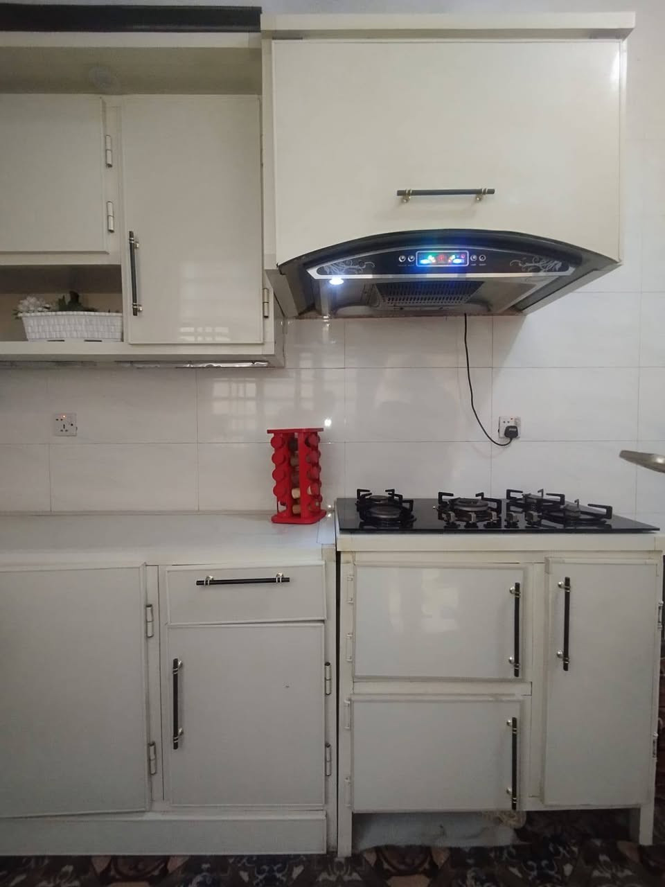 كاونتر ثمن أمتار اربع أمتار أرضي واربع أمتار ملحق فقط السنكي مرمر مع ساحبه وطباخ تسكام السعر ٩٠٠ نجف براكيه النجف, العراق


**إذا كنت صاحب هذا الإعلان وتريد حذفه لأي سبب، رجاءا أرسل رسالة إلى الدعم الفني**