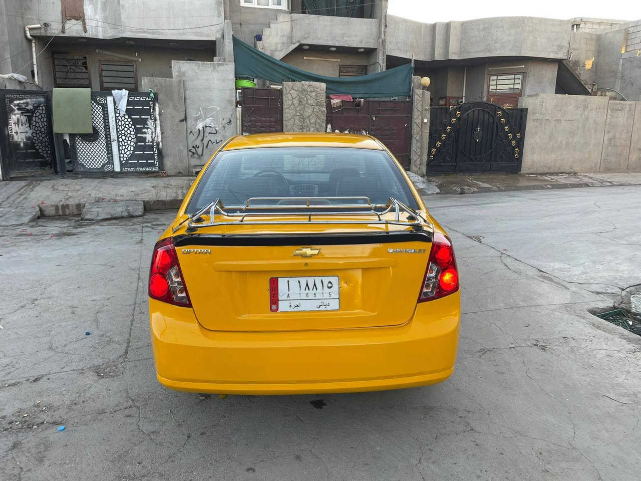 سلام عليكم اخواتي سياره جاهزه كل نقص مابيه مراوس بليفان كون مفواله نضيف اني عسكري وحب سياره الزغيره 
مال بيت رقم ديالئ مصغره الف ماعليه سنويه ال 29مشروع وطني  شاشه شكل الجديد الكزز كير اوتو مكينه وكير مكفولات سياره ورد امريكي اليبل وحد تبريد ثلج ترياك 200 مراوس مراوس بليفيان 320كون صاكه السياره اريده


**إذا كنت صاحب هذا الإعلان وتريد حذفه لأي سبب، رجاءا أرسل رسالة إلى الدعم الفني**