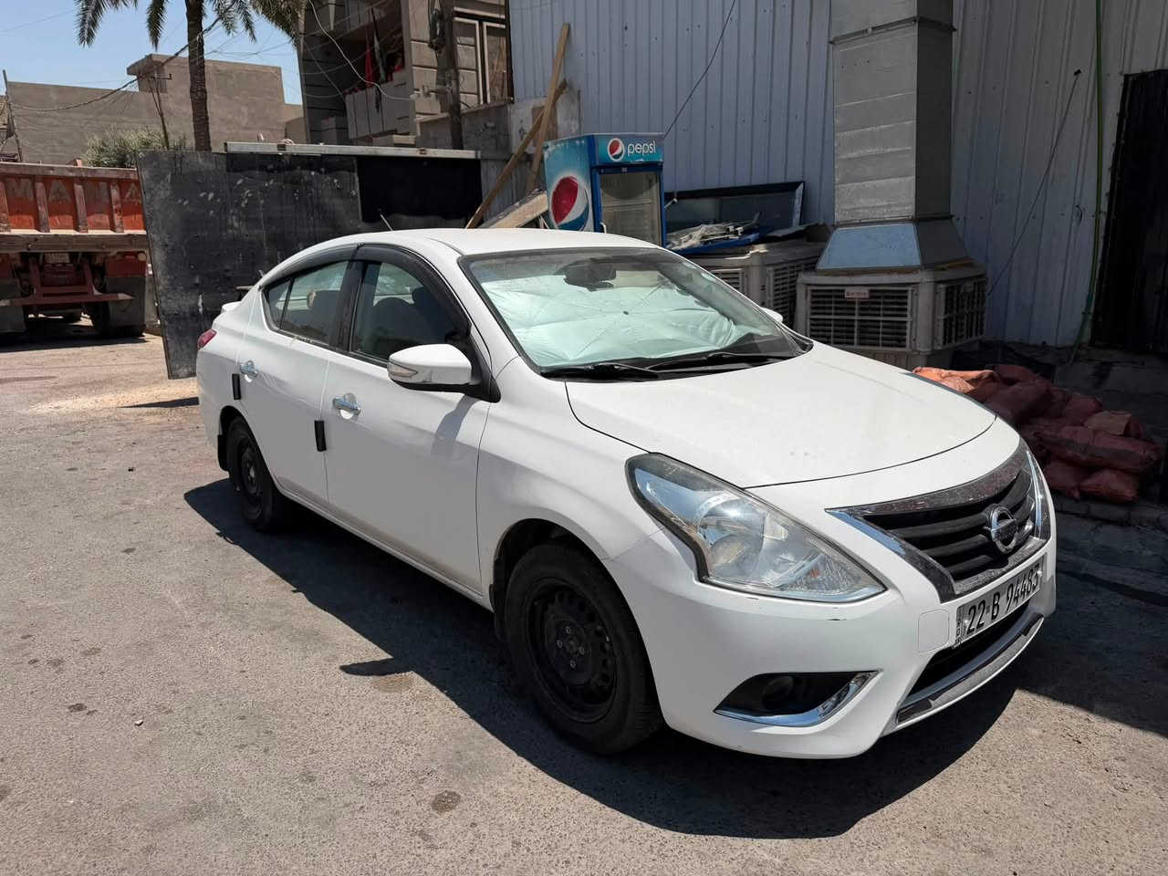 نيسان صني 2024 full option 
السيارة ماشيه 72 الف كيلو 
مابيها صبغ ولا بارد بيها رصعات وتكحيلات ما تنشاف 
جاماتها كلهن دكم مو چوبي السيارة ما ناقصها رقم السيارة اربيل هزتها جديدة يعني تروح تحويل مباشر  والي يريد يشوف سونارها يراسلني بيها ملاحظة بسيطة 
السعر. 115$ وبيها مجال 
وهذا رقمي 

***********
