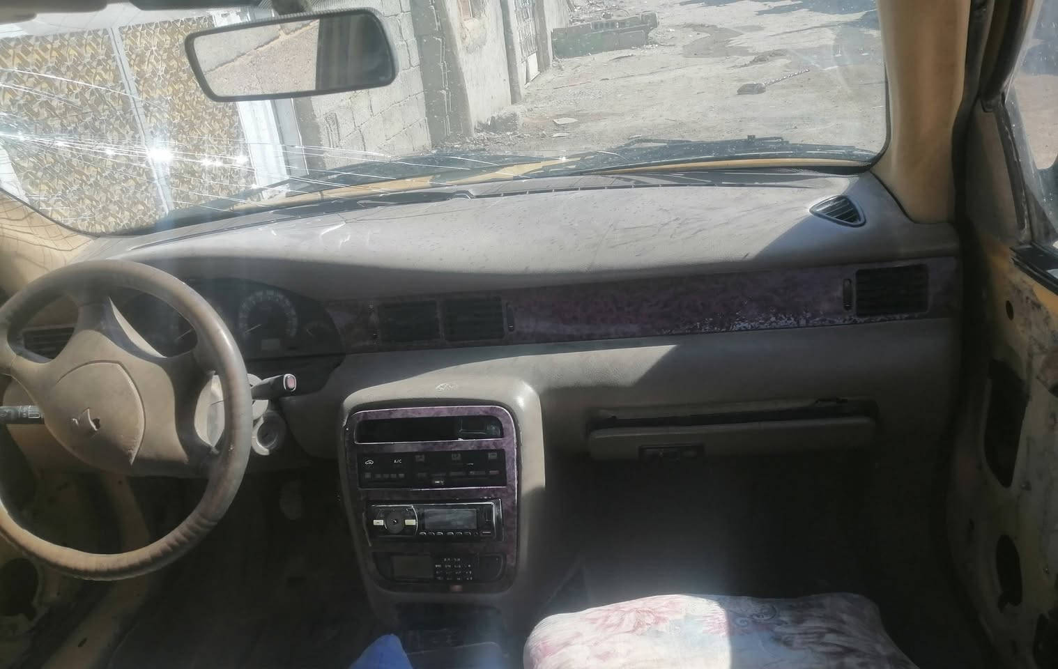 سمند 2011 محرك كير مكفول كهربات كله شقاله
بيه ضربه بس بالهلال 
عليه غرامات 210 وعندي وكاله باركوت اني ادورلك
واني بيع الموجود 8 ورقات ***********
