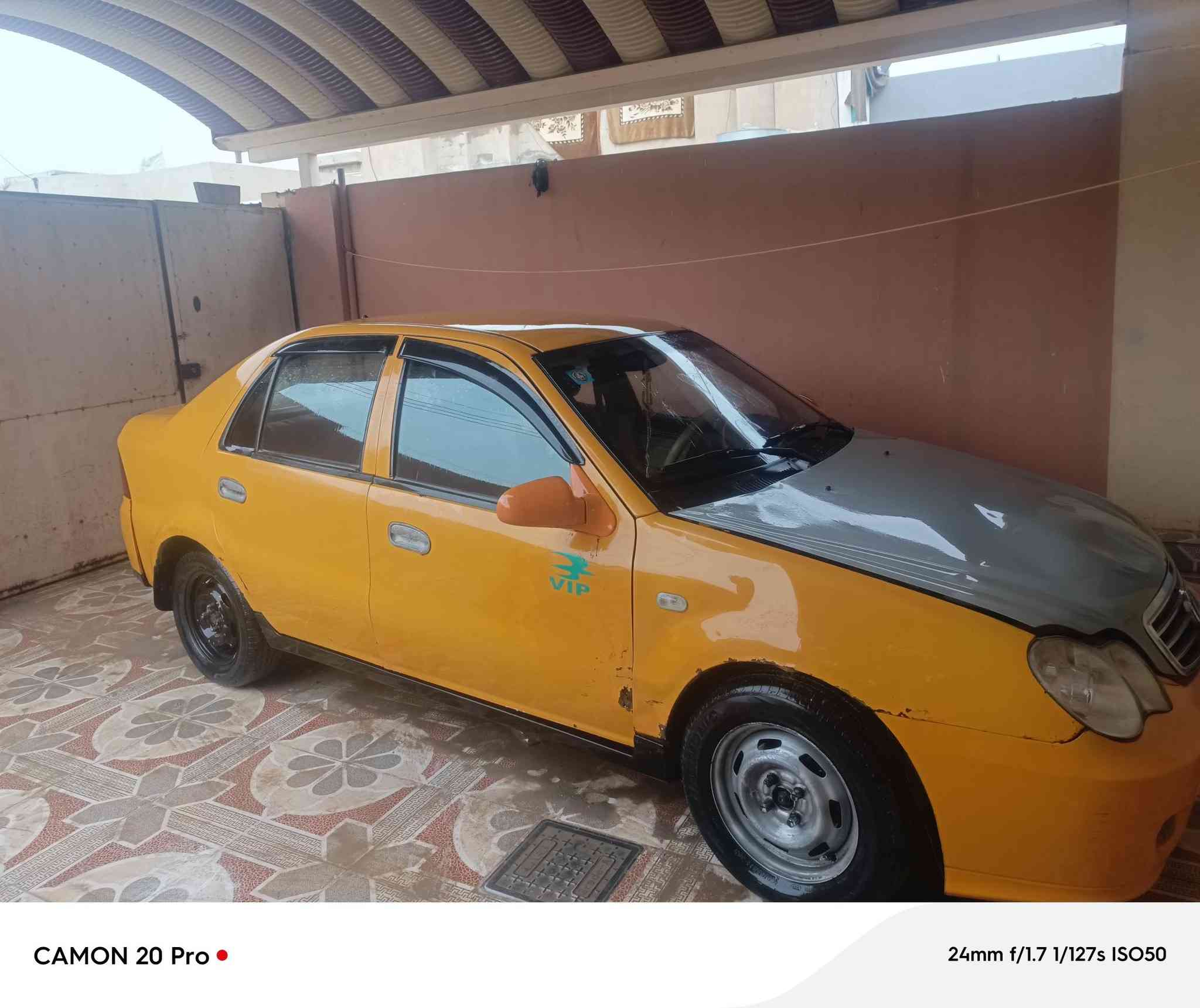 عندي سيارة سي كي للبيع مكاني برطله وصاحبة بالموصل ومشروع وطني وهذا رقمي *********** *********** الرقمين بيهم واتساب
