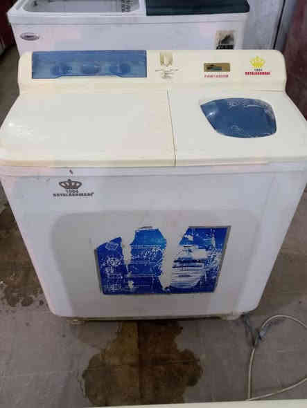 كلمن وسعره شغالات كل ضرر مابيهن 
*********** حله مقابل مستشفى الولاده
