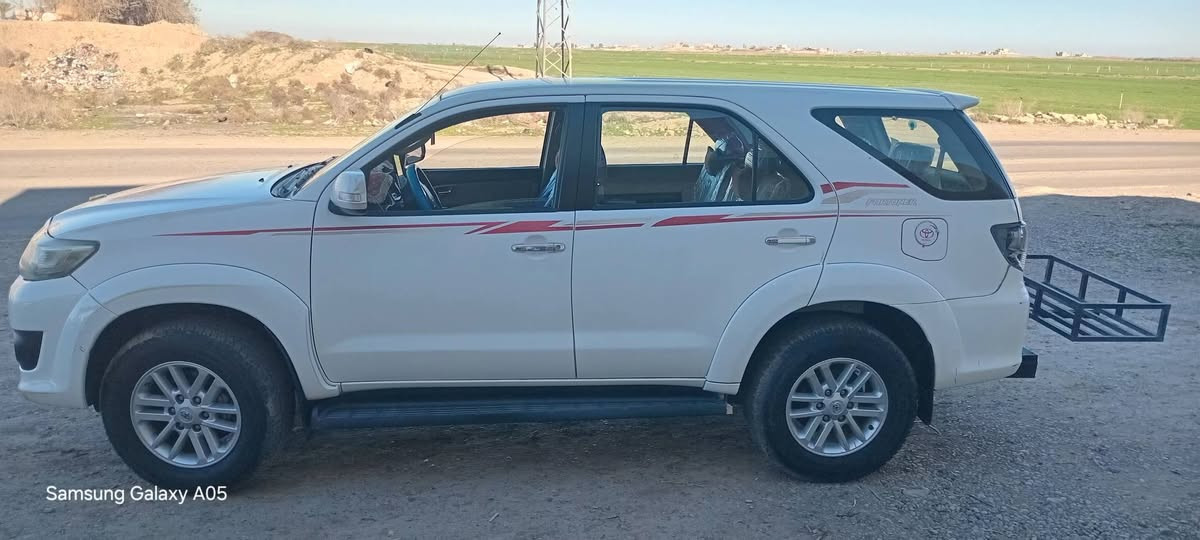 فورجنر. هايلوكس موديل ١٤
رقم سليمانيه  دولي .
//باسم :-  سفيان الجمعه الفيحان 
العنوان:- قضاء الحويجه قرية الخان الجديد.
سياره ٧ راكب
٣ قطع تبريد
كفاله عامه على وظع الشركه  ( كلين )

السعر المطلوب / دفترين و ٣٠ ورقه💸 نقد

(سبب البيع. تحديث بسياره ابرادو موديل ١٦)
رقم تلفون ***********
