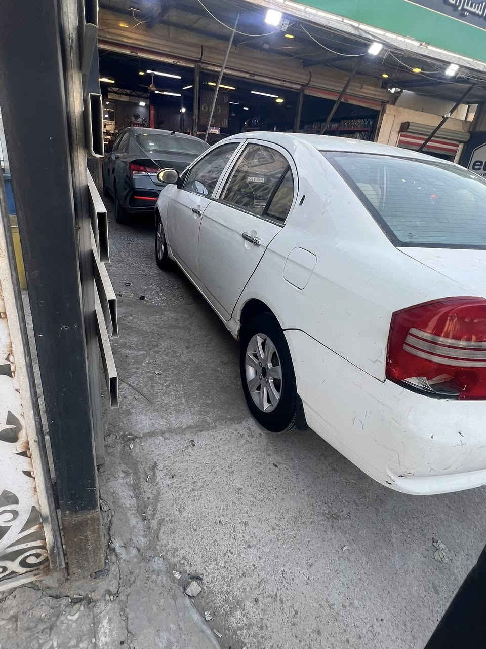 ليفان موديل ١١ سياره جاهزه من كلشي تبريد دشومه جديده محرك كولا كير اوتمتيك عارضها ٣٥ وبيها مجال ***********
