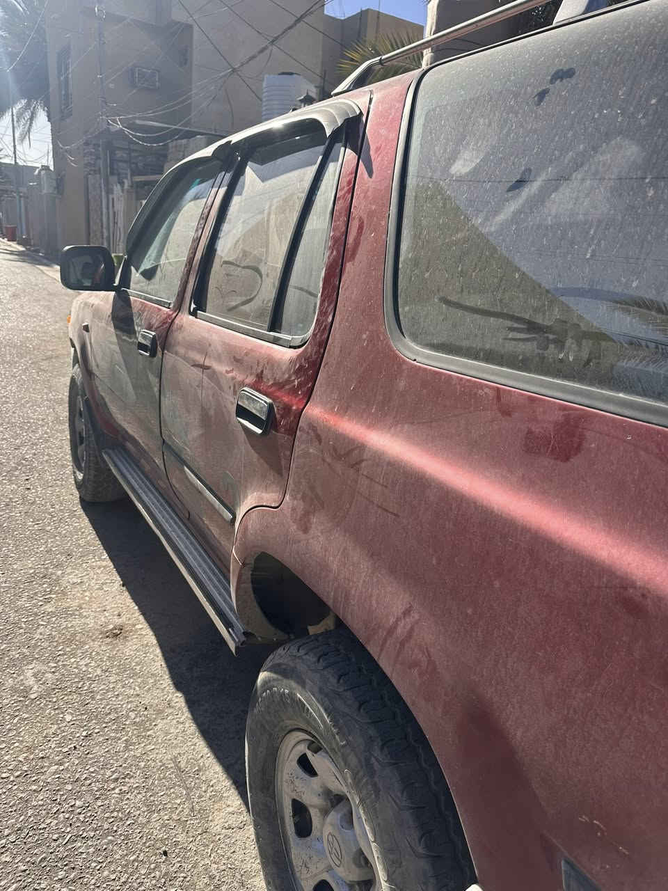 للبيع تيوتا فور رنر موديل ٩١ سياره مال جناي حلوه ومرتبه مثل ماجاي تشوفون بالصور عائليه : 
محرك وكير بحاله جيده عليها محرك ففتي ٣٠٠٠ رقم بغداد راعيها موجود في كربلاء مستعدين للتحويل بعد الاتفاق والمعاينة 
اخوان تجي تفحص وتشوف وتقتنع تكفلك فقط التحويل اما باقي التفاصيل انته تفحص وتقتنع وتشتري : 
السعر المطلوب ٥٠ وبيه مجال بسيط حك الجيه مكان السياره كربلاء 
للتواصل الاتصال بهذا الرقم ‭٠٧٧٢ ٢٥٧ ٣٦٦١‬
