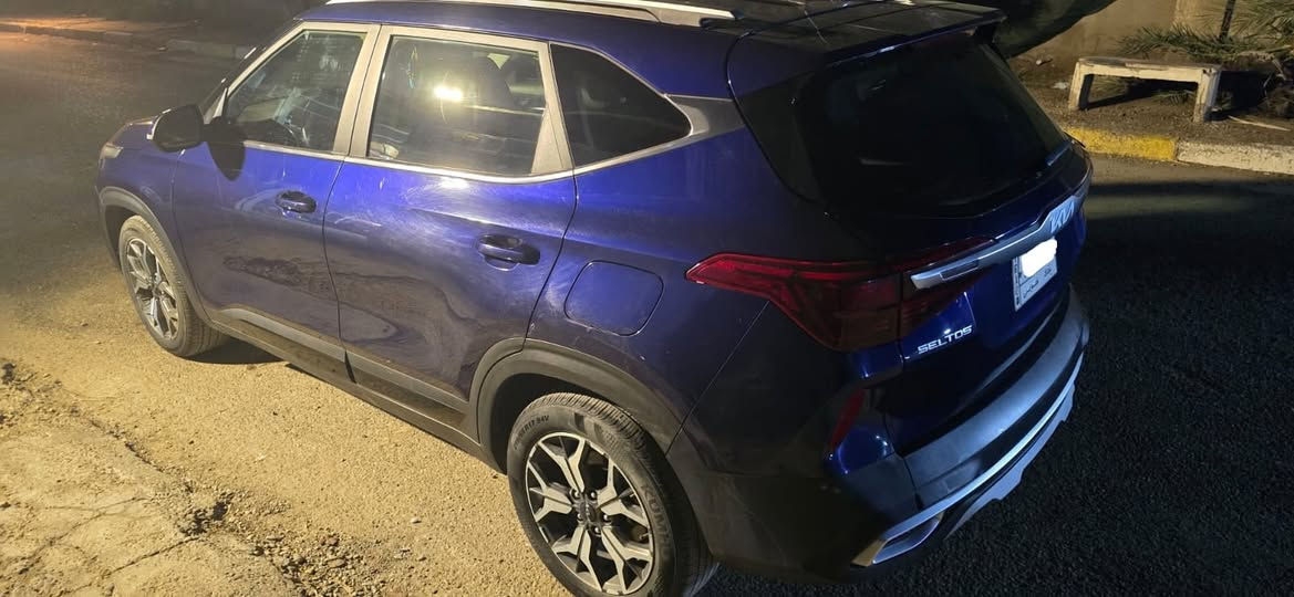 كيا سيلتوس
2023 وارد امريكي
حادثهة حافه البنيد فقط حتى الدعامية بلادية

مواصفاتهة :
محرك 2000 
بصمه
شاشه 
كير اوتو
كشنات كهرباء
كشنات تدفئة
لايت زنون
درايف مود
هاند بريك بصمه
حساسات
اوتو هولد
بعد بيهة هواي مواصفات معروفه

السعر : 162$و بيهة مجال
***********
