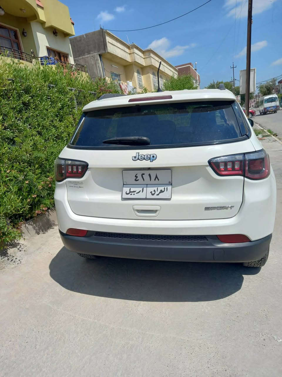 jeep kompas بۆ فرۆشتن مۆدێلی 2018 2پارچە بۆیاخ بۆنیت چاملخ بێ ناو گرتن ئێرباگ سیستەم 40mil رۆشتوە هەقیقی سەیارەی دەستە هی مەعرەز نیە مواسەفات s چرکەی تیدا نیە دەعامی بۆ دەعامی بەشەرت tb رەقەمەکەی لەگەل نیە رەقەمێکی ترت لەباتی دەدەینی ئەگەر مشتەری تەلەفون بکە *********** واتس اپ ڤایبەر أربيل, العراق
