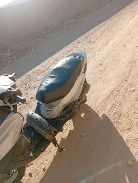 سلام عليكم اكزز للبيع كفاله عامه مكينه برغي ممفتوح بيه إذا مفتوح بيه برغي اطيكيا بلاش مكاني زعفرانيه شرط شلعا ومعدل 120 رقم ***********سعر 800 وبيه مجال
