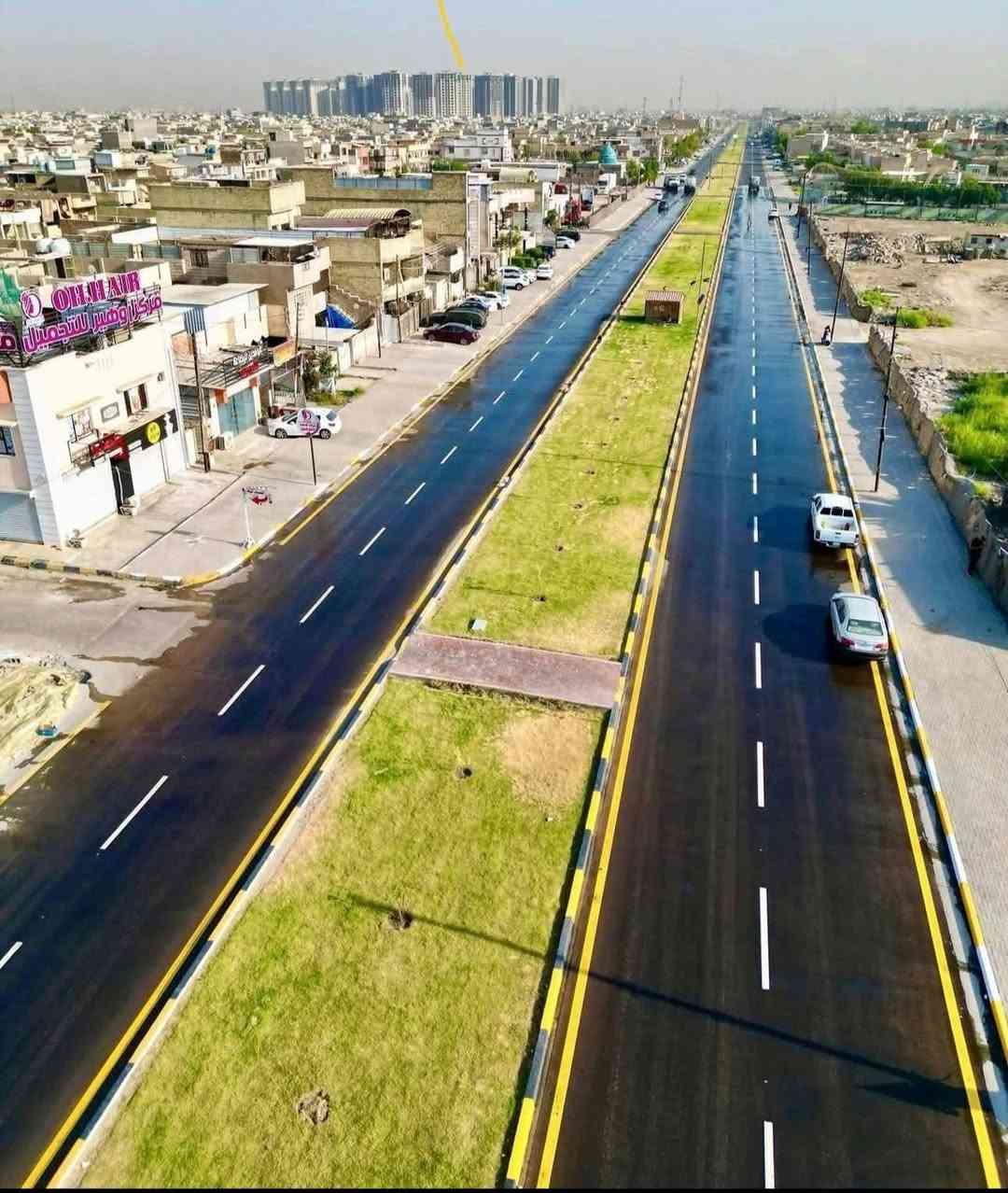 للبيع دار 100 متر  الواجهة 5متر
‏حي الجهاد الرفاق قرب شارع 40كما واضح في الصورة 

‏بناء مستقل غير مشترك 

‏يحتوي على مدخلين صالة ومطبخ وخدمات  عدد2 

‏وغرف نوم عدد3

‏ بناء حديث 2025

للإستفسار الاتصال على واتساب متوفر

*********** 

‏يوجد لدينا عروض في جميع مناطق حي الجهاد
