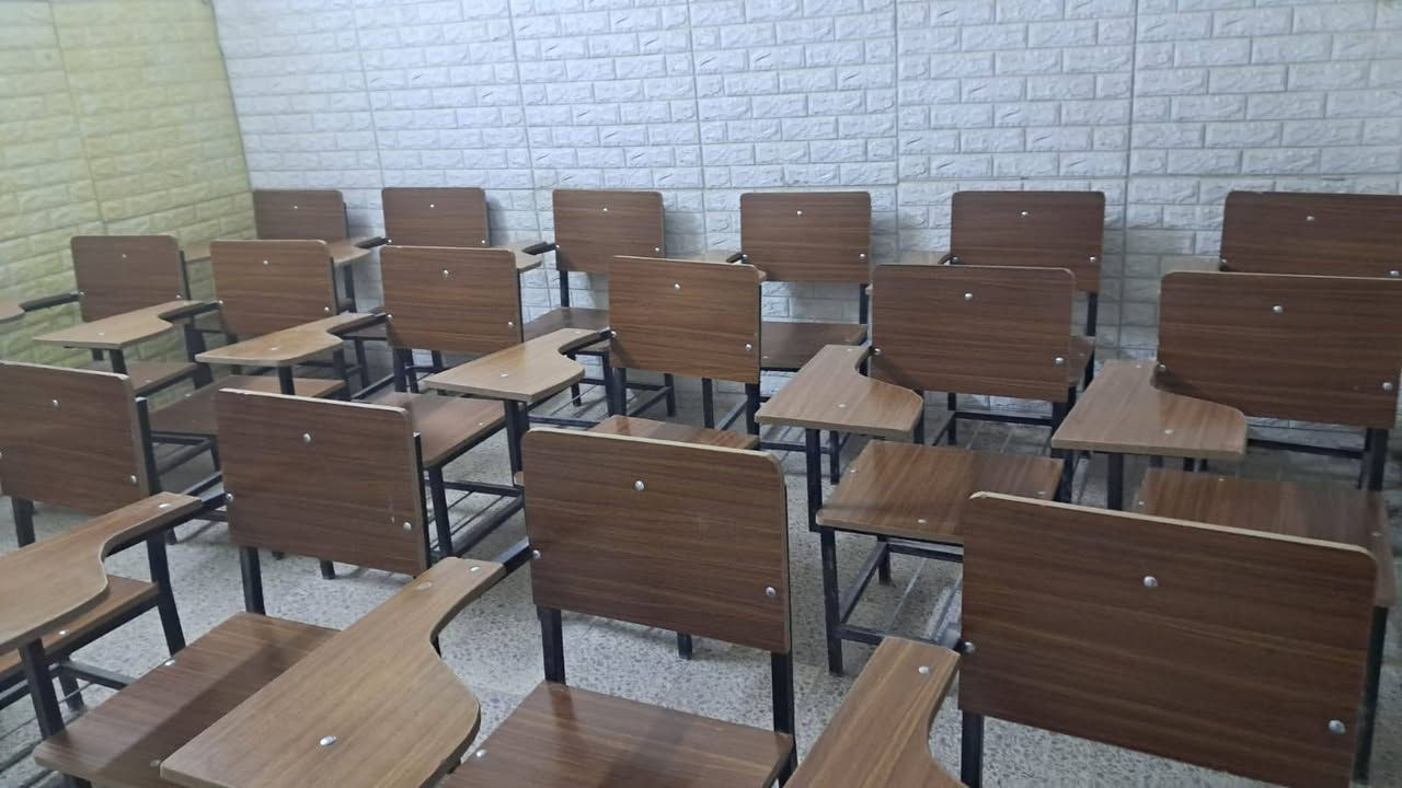 للبيع كرسي جامعي العدد 80 كرسي مع سبورات عدد 3
#مكلف بالنشر التفاصيل الاتصال ع الرقم ***********
