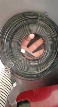 ورحمه الله وبركاته كيبل HD الطول تقريبا 10 إلى 15 متر متوفر كميه السعر...