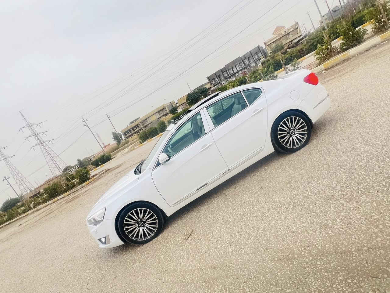 كيا كادنزا مديل ١٦خليجي
تشغيل بصمه مع بصمه الأبواب الاماميه 

نظام ترحيب 

حساس ماسحات وحساسات إماميه وخلفيه 

برده خلفيه كهرباء

تدفئه تبريد بالكشنات ولوحه تحكم بالكشنات الخلفيه 

شفتات ستيرن رقم بغداد باسمي السياره بيها فقط جاملغ امامي صبغ بدون فتح ٠

مكانها بابل ناحيه الطليعه سعرها ١٥٨وبيها مجال بسيط ***********

***********بيه واتساب
