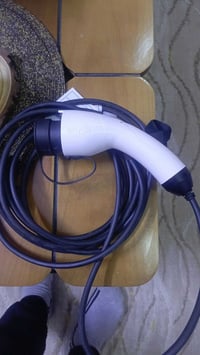 شاحنه A8BYDمكاني حي الجهاد 07884447010 السعر 75الف