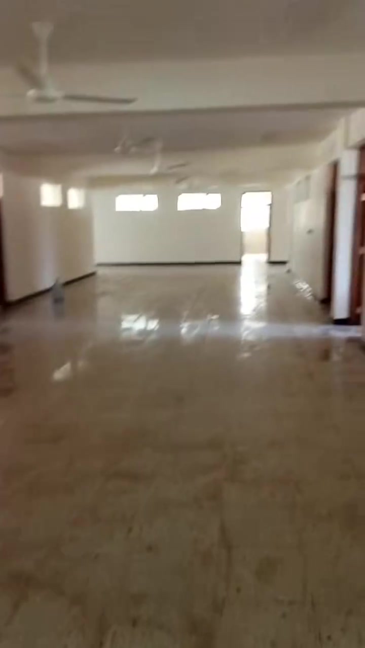 📍 شغل ميداني من أحد مشاريعنا
حالياً نعمل على إنجاز هذا المشروع بأعلى مستوى من الدقة والتنفيذ 👷‍♂️
التفاصيل تصنع الفرق ✨
إذا عندك مشروع أو ترميم، إحنا جاهزين نخدمك
📞 احجز الآن: ***********
