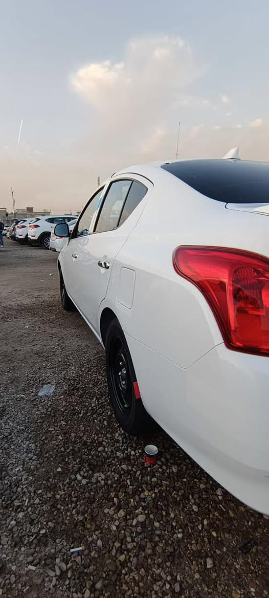 السلام عليكم نيسان سني هندي بليته الزركه موديل 23 ماشيه 40 الف بيها قطتعتين رش دبي رقم مميز أربيل عنوان بصره الجبيله سياره جاهزه من كلشي وبالعافيه ع الياخذها  ***********
